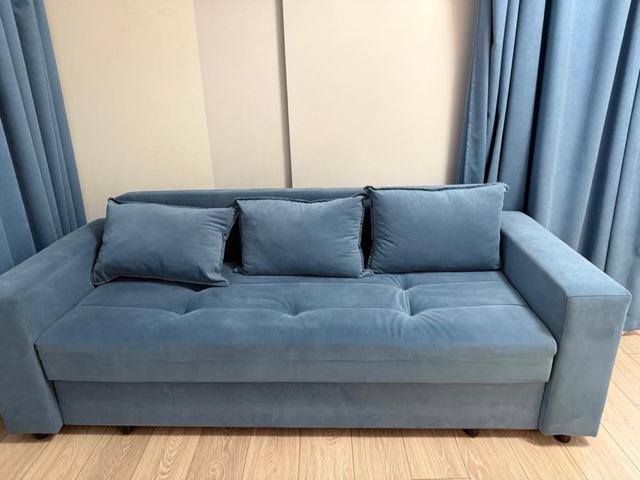 Продается раскладной диван Ostin-3