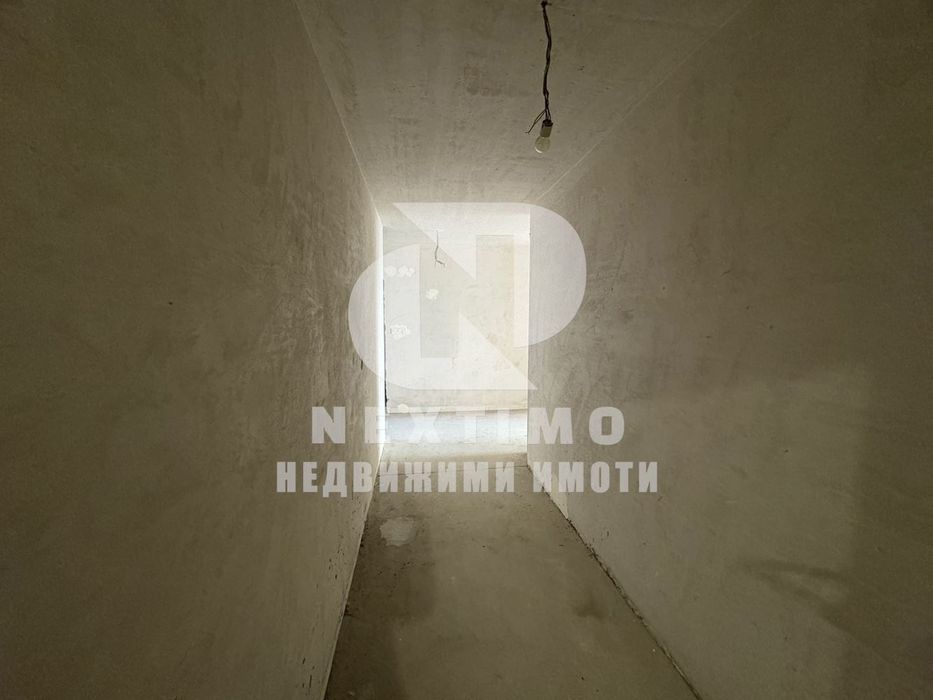 Продава се Тристаен апартамент в Пловдив, Съдийски - 118 кв.м за 1229 €/кв.м - Снимка #1