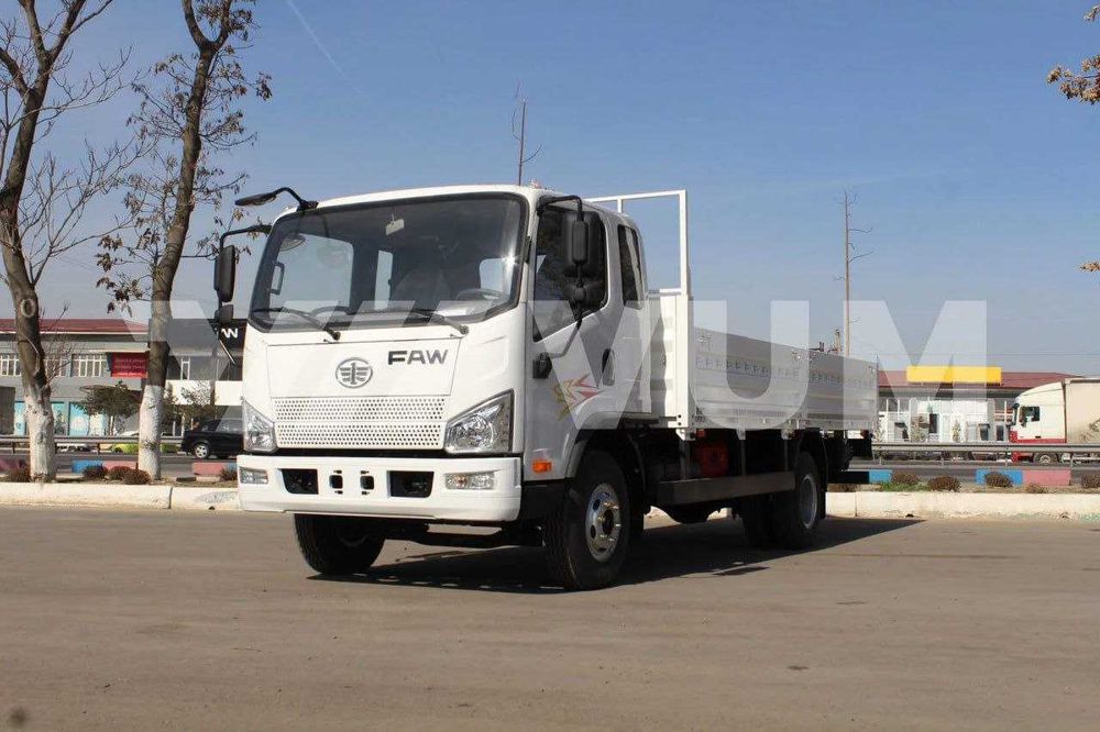 Бортовой фургон FAW Tiger V 4х2 объем кузова 11,2 куб