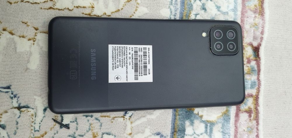 Samsung A12 в отличном состояний 32гб