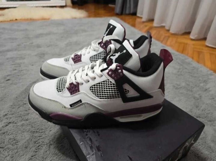Jordan x PSG Air Jordan 4 Retro 
x PSG Air Jordan 4 Retro