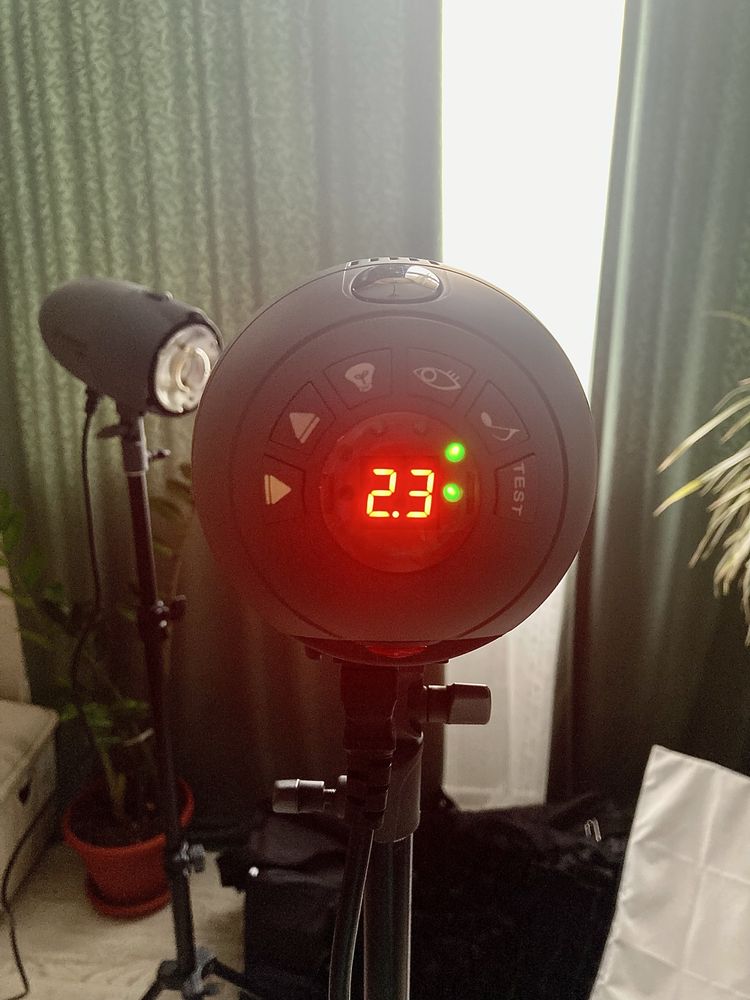 Комплект студийно осветление Visico VL200 plus