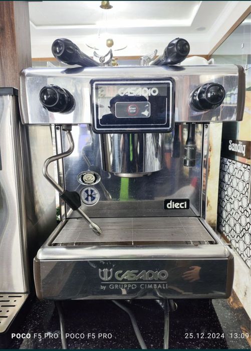 Sostoyanisi zor kofemashina sotiladi