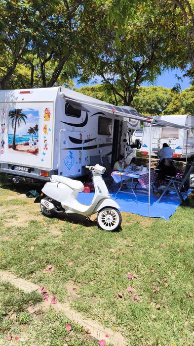 Vand scuter VESPA - editie limitata JUSTIN BIEBER