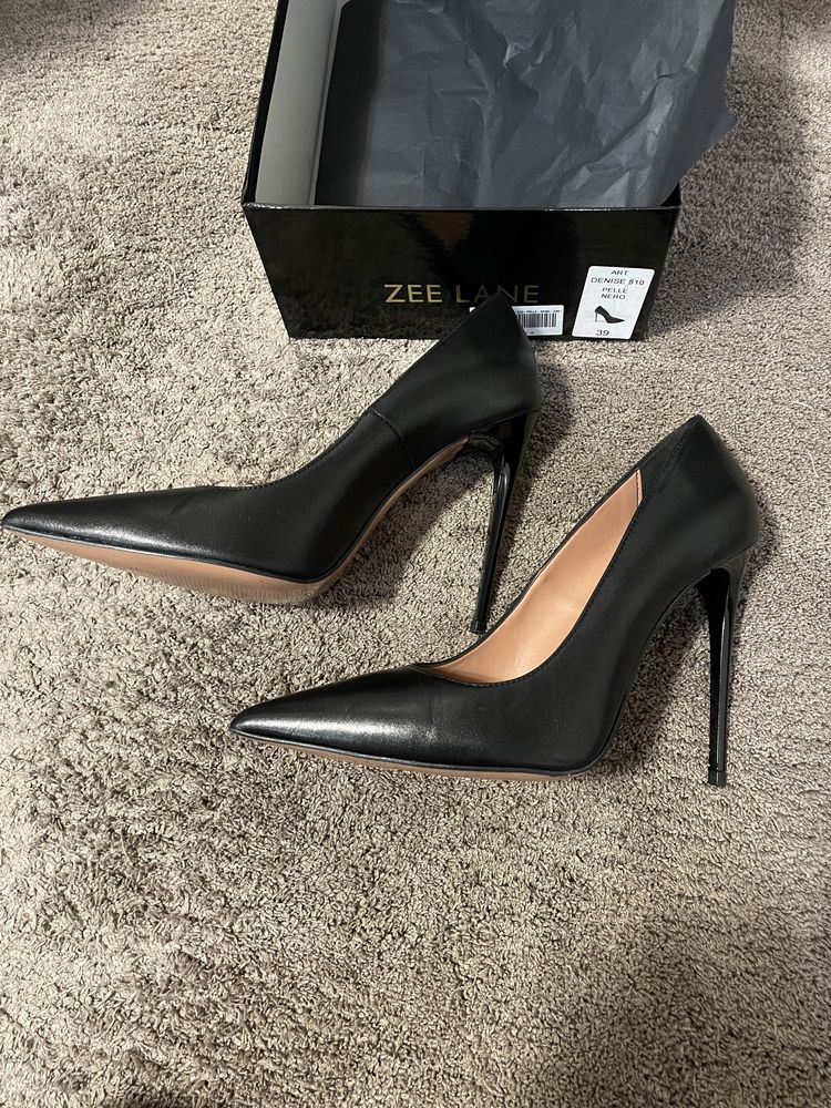 Обувки ZEE Lane
