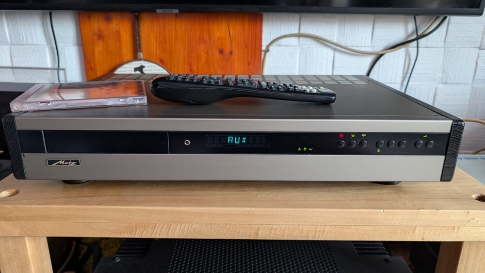 Metz 10he11 ( schimb)  audio receiver de top  T+A