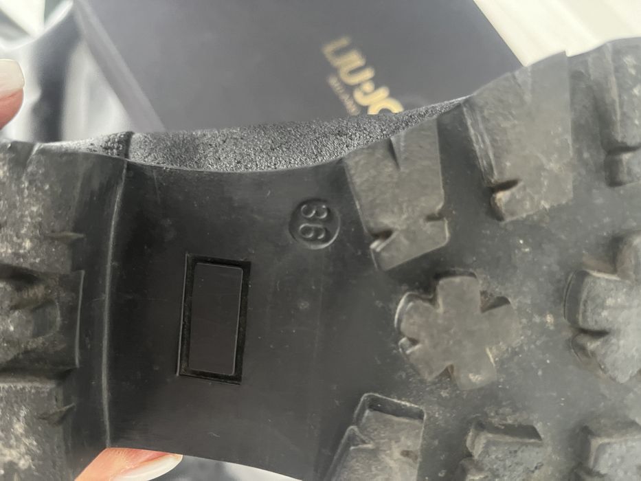 Vand ghete Musette in stare buna