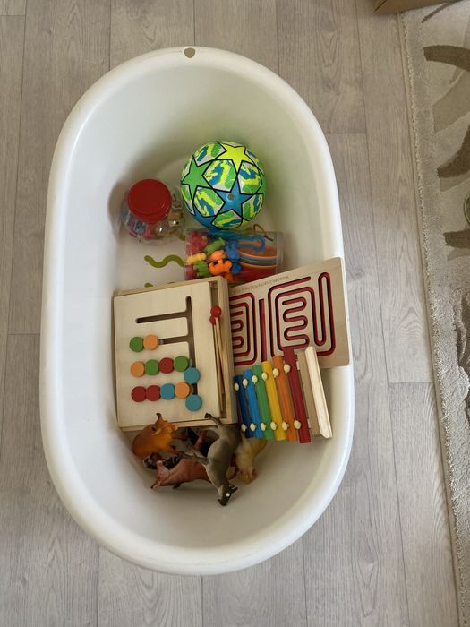 Баланың ванночкасы ikea және ойыншықтарымен