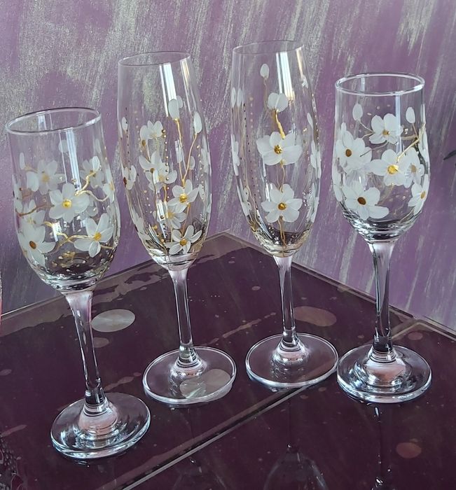 Рисувани сватбени ритуални чаши - комплект от 4бр /2бр +2бр.кумски/