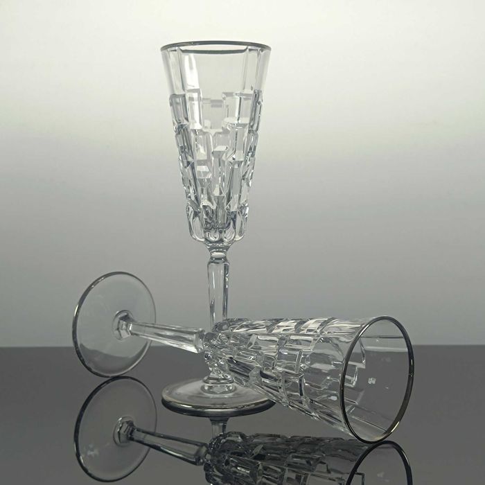 Красиви кристални, италиански флейти за шампанско