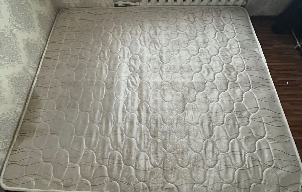 Srochno prodam Matras 2 kishilik