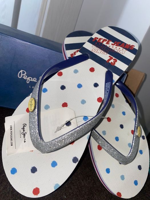 Vand/Schimb Papuci/Sandale noi Pepe Jeans Originali