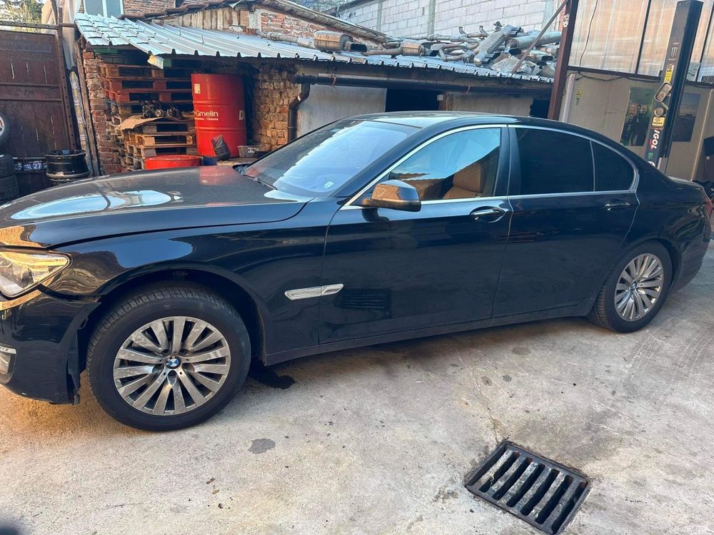 BMW F01 750d xdrive На Части