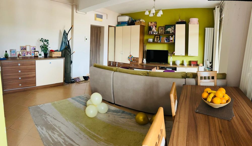 Apartament 2 camere de vanzare, vis-a-vis de restaurant Bellaria