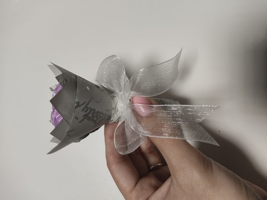 Вечни букети от сатенени рози