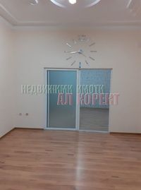 Етаж от къща в Варна-Идеален център площ 75 цена 850евро