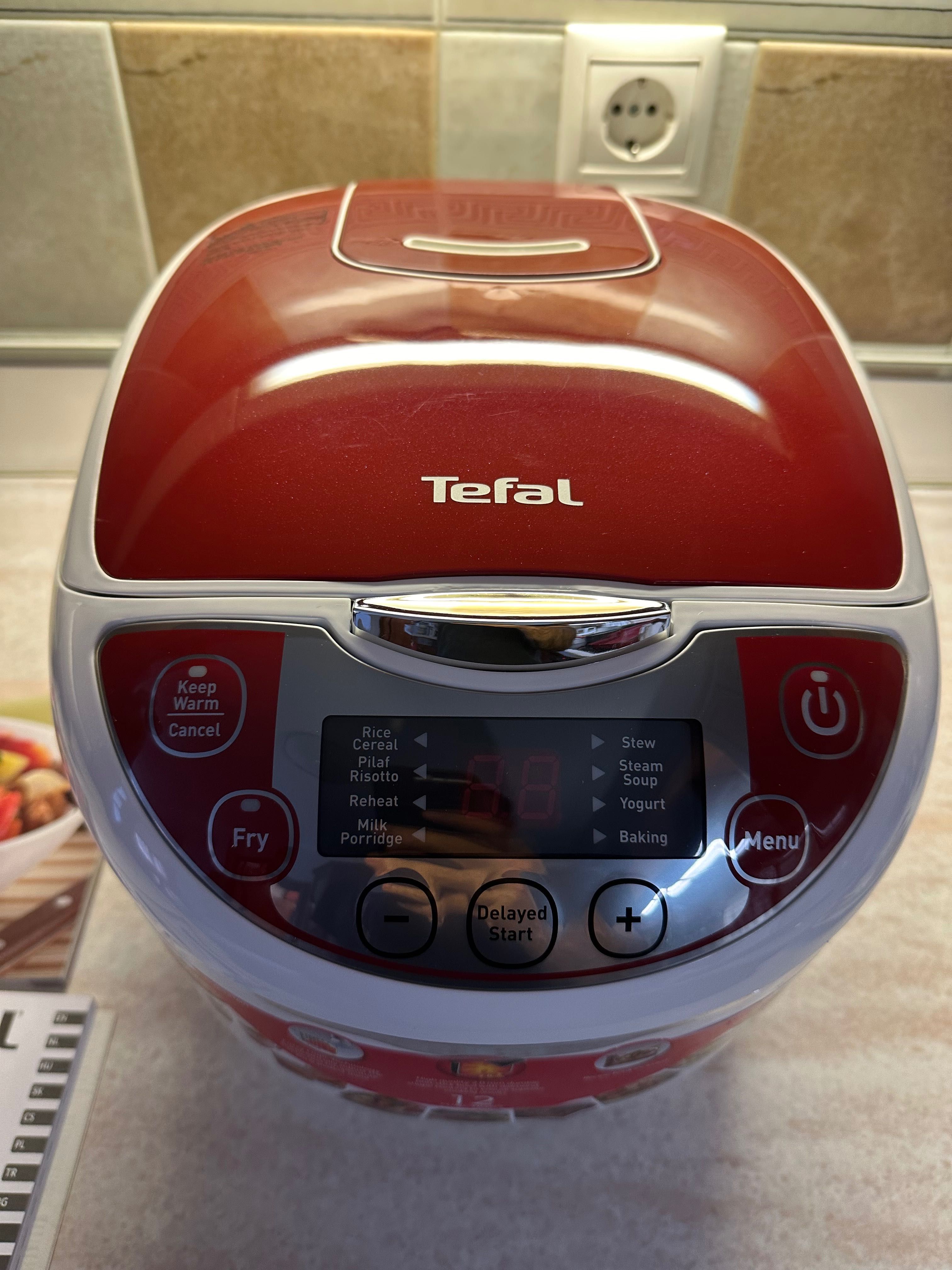 Мултикукър Tefal готварски уред фритюрник 12 в 1