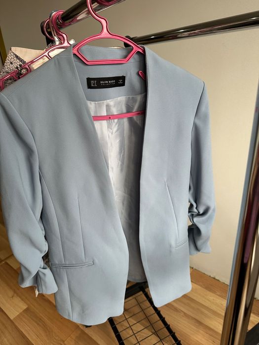 Светло синьо сако