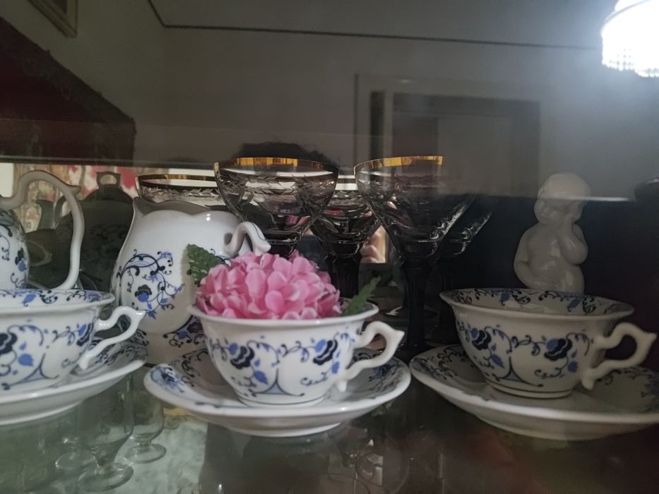 Vând Serviciu Cafea