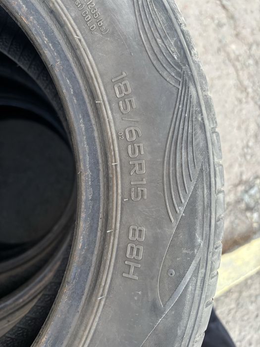 Продам комплект шин