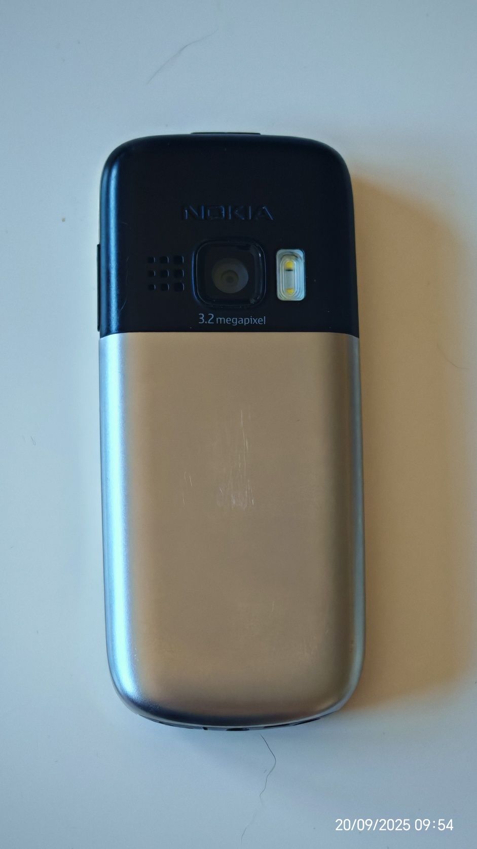 Nokia 6303c - silver edition