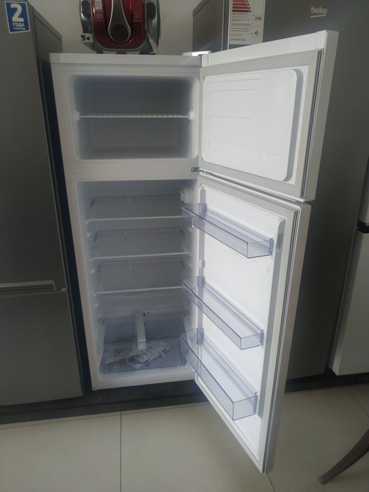 Холодильник Beko модель: RDSK240M00W