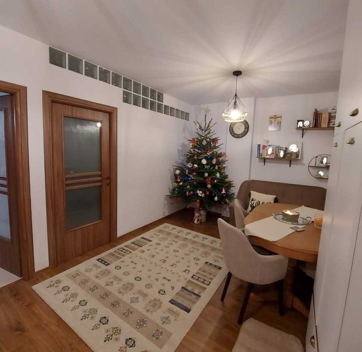 VÂND apartament 55 Mp