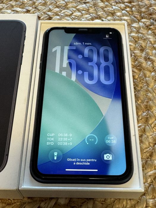iPhone 11 Black – ca nou, baterie 95%, folie + cutie originală