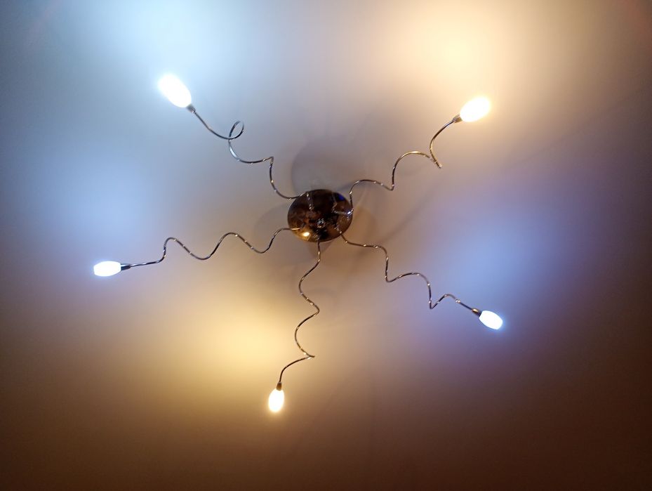 Осветително тяло EGLO