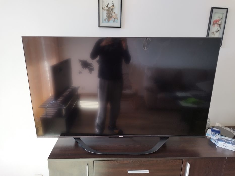 Hisense 55U7KQ – 55" 4K Smart TV (с пукнат дисплей)