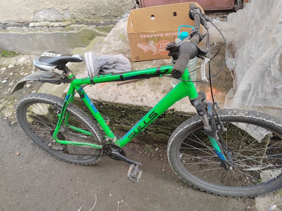 Vând doua bicicletele