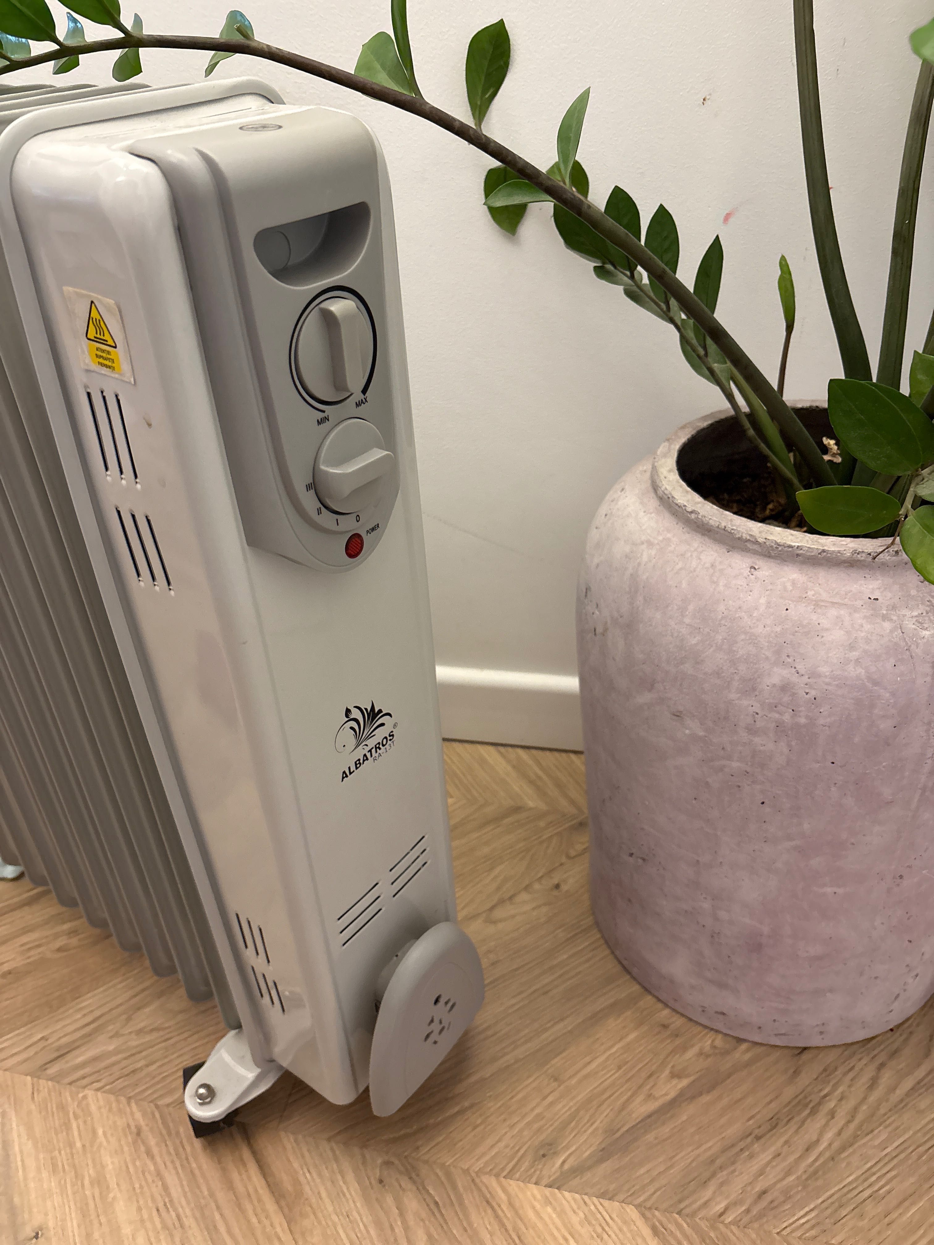 Calorifer electric 12 elementi 3 trepte