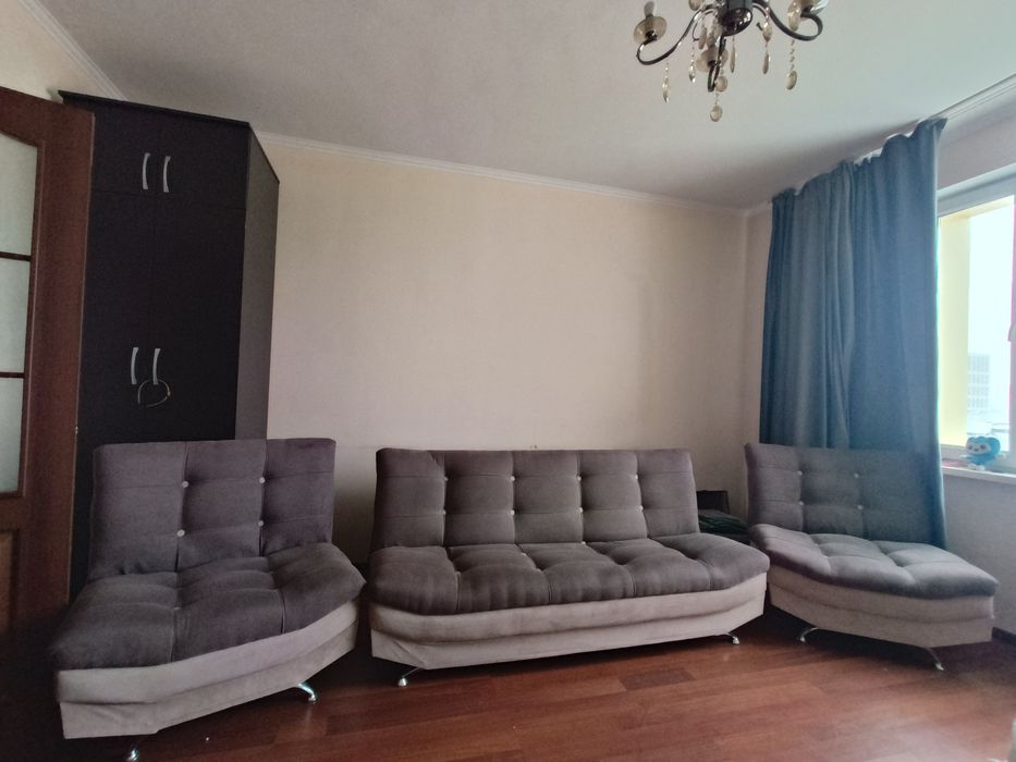 Диван и два кресло
