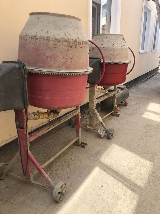 Бетономешалка 220л