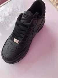 Nike Air Force 1 Black