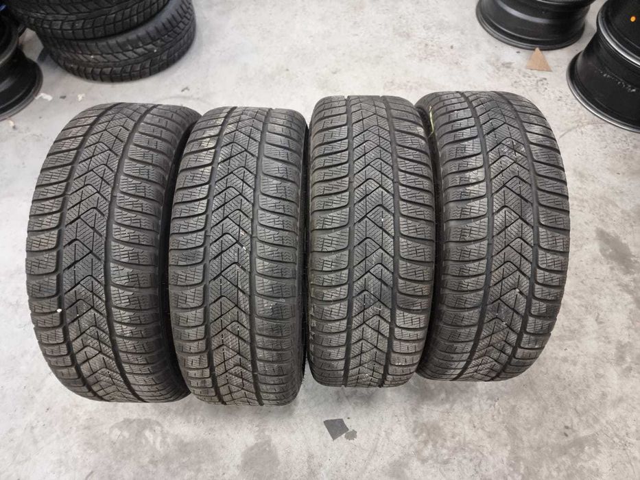 4 Anvelope IARNA 225.40.18 'Pirelli' [dot 2021] ; ca NOI