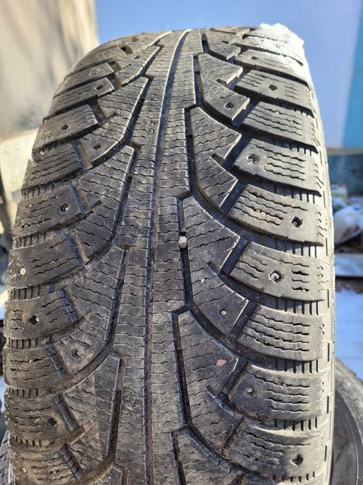 Продам зимние шины Nokian 265/60/18