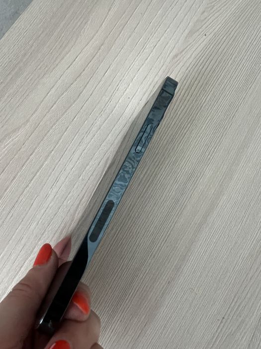 Продам Айфон 12 про