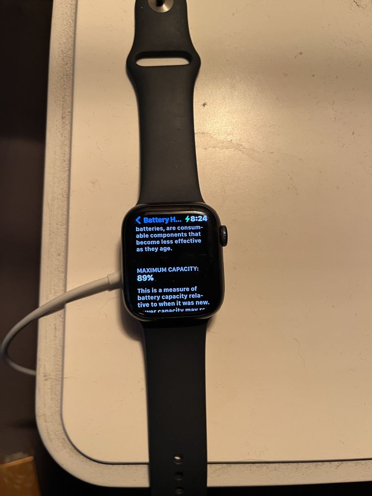 Apple Watch Series 7 41mm Midnight 89% battery life