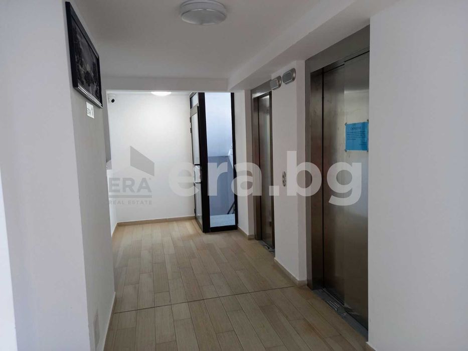 Продава се Двустаен апартамент в Варна, Гранд Мол Варна - 65 кв.м за 2693 €/кв.м - Снимка #4