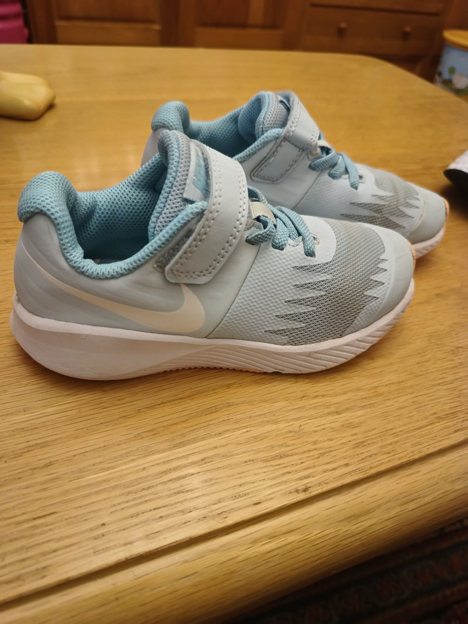 Детски маратонки Nike, размер 27, купувани от Германия.