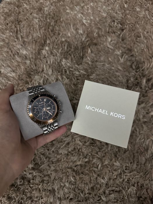 Michael kors часы