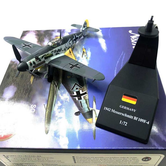 Macheta avion metalica Messerschmitt BF-109F-4 scara 1:72
