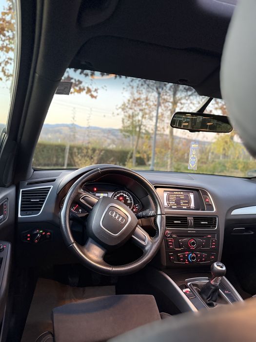 Audi Q5 Audi Q5 Quattro Diesel Panoramic 2.0 Tdi 177 C.P An 2011 E5