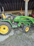 Tractor john deere 3520