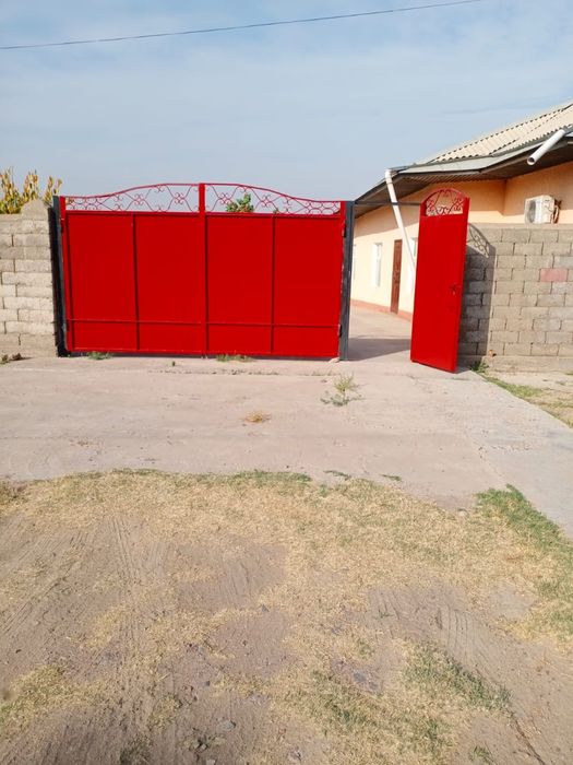 Дом продаётся 12 соттык ЖД Вокзалда