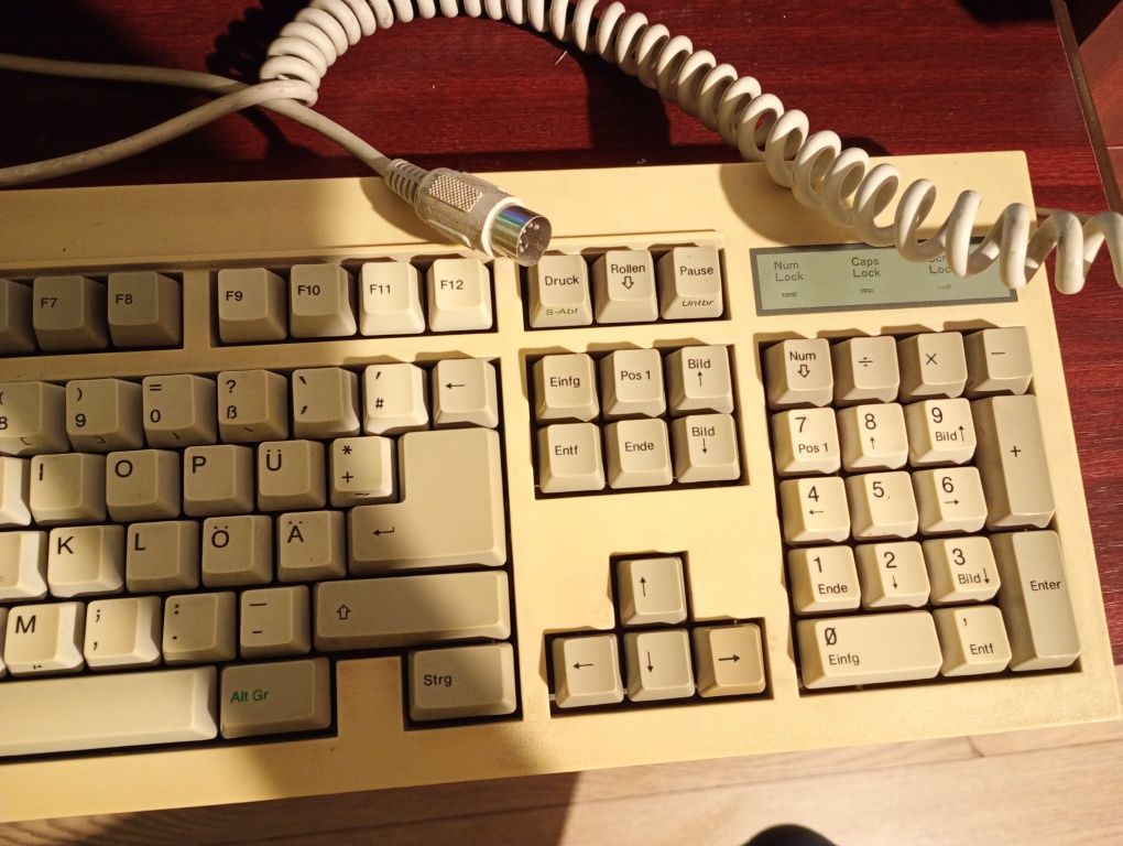 Tastatura antică RTT