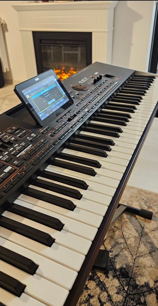 Korg Pax4 - 2300€ | Sau schimb cu Pax5 plus diferenta |