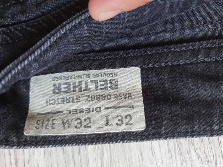 Blugi DIESEL "Belther" Slim-Tapered - Marime W32 L32 (Talie 88 cm)