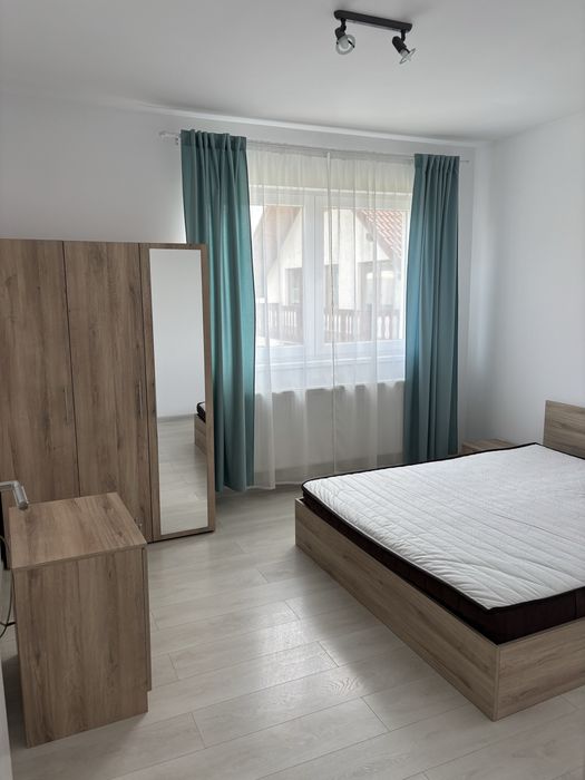 De inchiriat apartament 3 camere Ghimbav